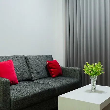 Homey And Comfy 1Br Signature Park Grande Apartment By Travelio